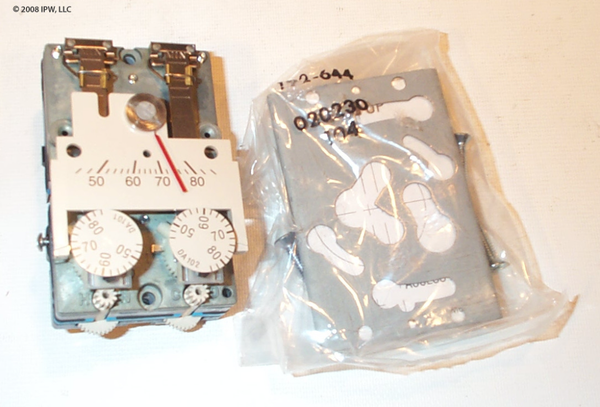 Siemens TALON Two Pipe Thermostat (193-215) - Thermostats