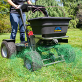 Épandeur autoporté PRO-SERIES S100-12020, capacité 120 lb, équipé d’un moteur Honda GX