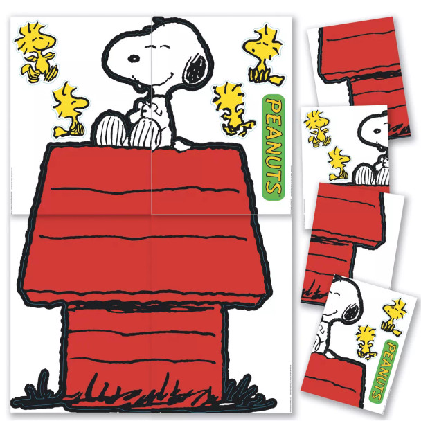 GIANT CHARACTER SNOOPY & DOG HOUSE BULLETIN BOARD
