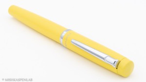 Platinum Procyon Fountain Pen - Citron Yellow - Medium