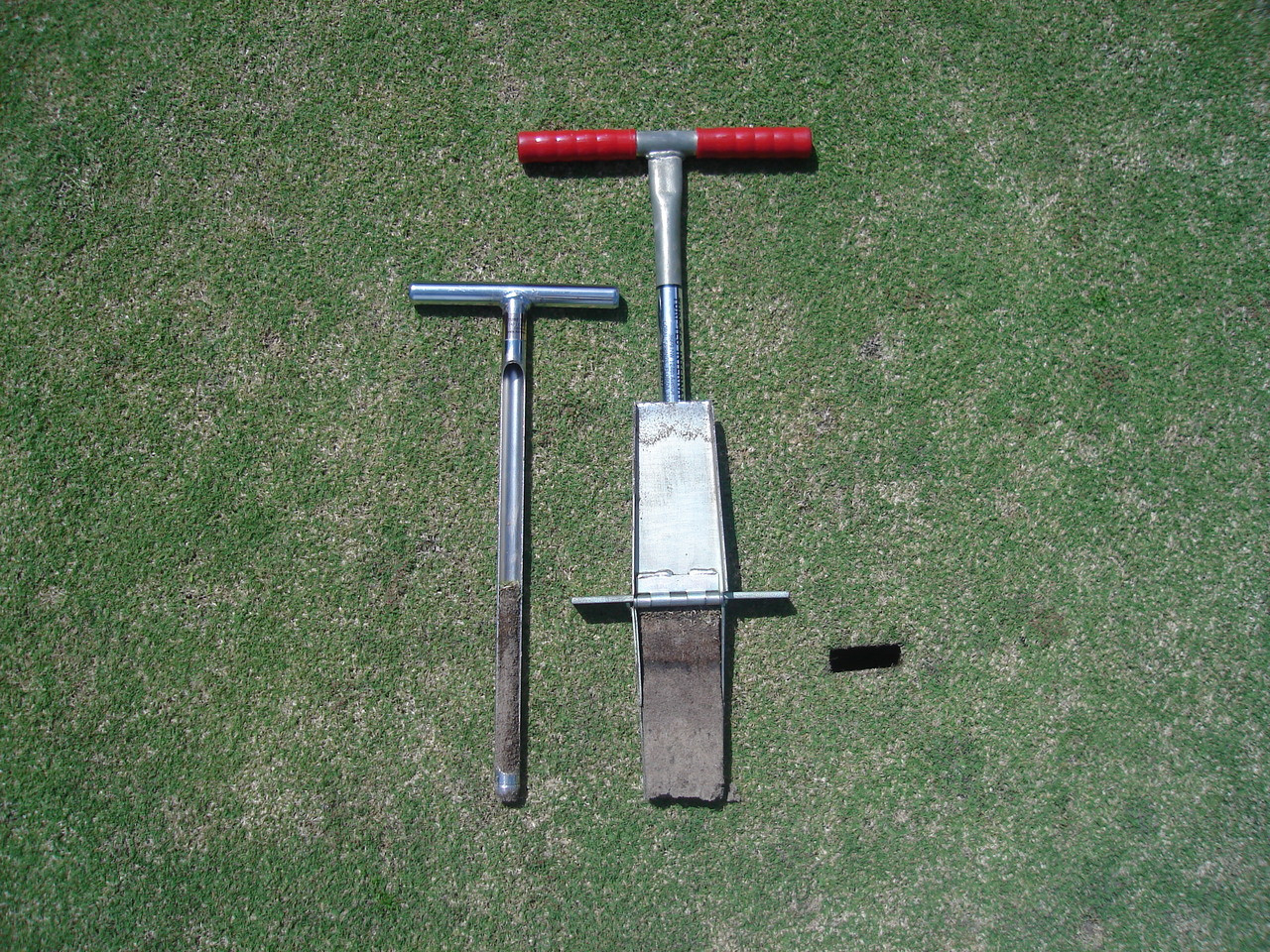 Tubular Soil Sampler 1" Inch Diameter x 21" Inch tall next to MPS1- Mascaro Profile Sampler (Mascaro Profile sampler not included with TSS1-S