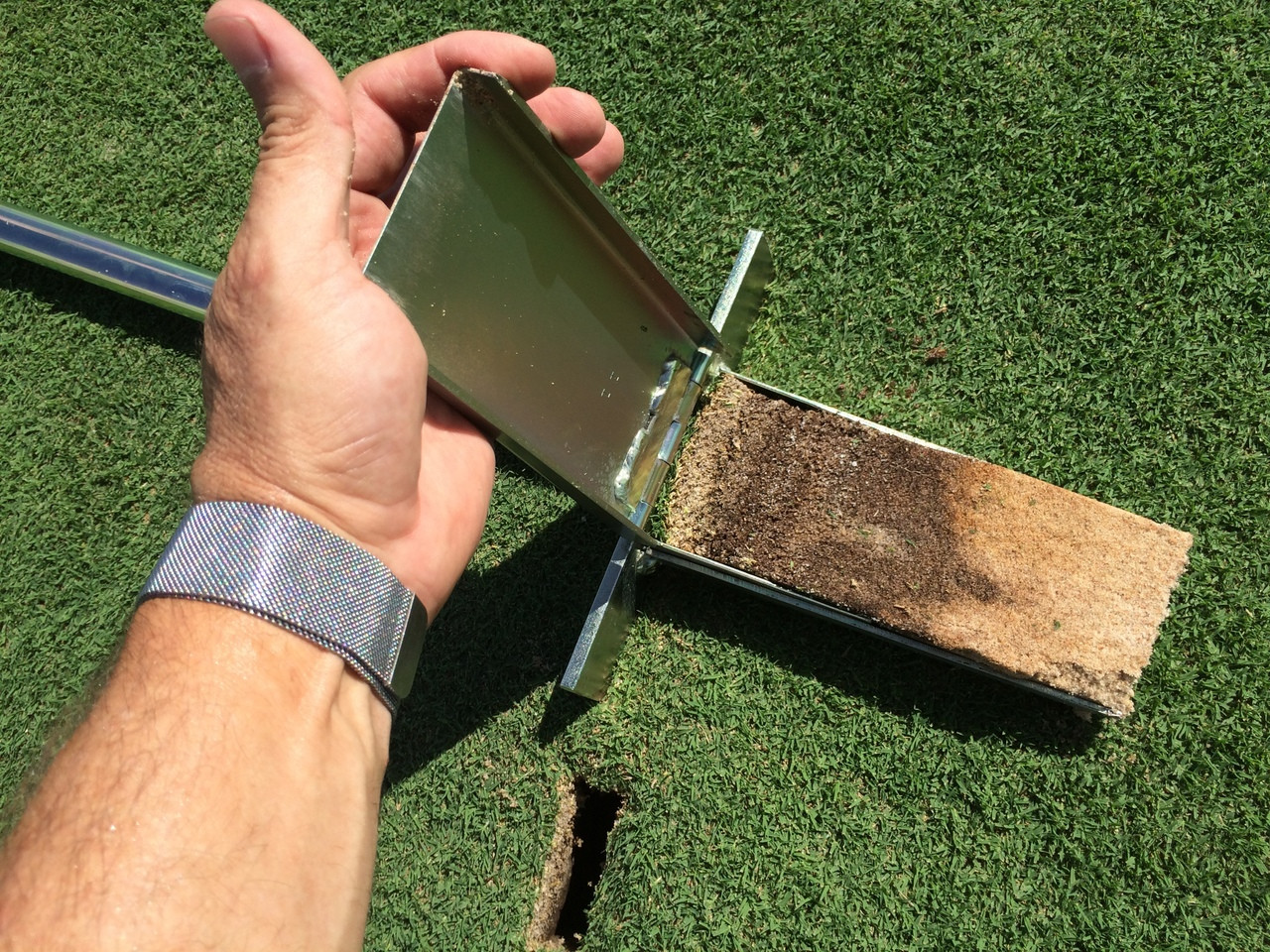 MPS2-S Heavy Duty Mascaro Profile Sampler - Overall Height 38 inches tall - Soil Profile size - 7" x 3" x 1/2 inch thick - Easy to open hinged cutter blade