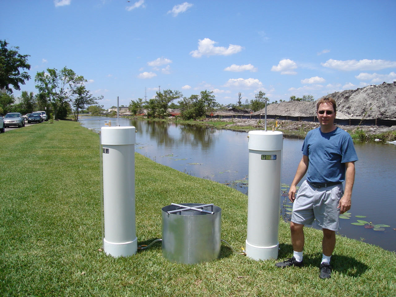 Turf-Tec International Large Volume Mariotte Tubes for use with 12 and 24 Inch Diameters Infiltration Rings for ASTM 3385 (12 and 24 Inch Infiltration rings pictured but NOT included)