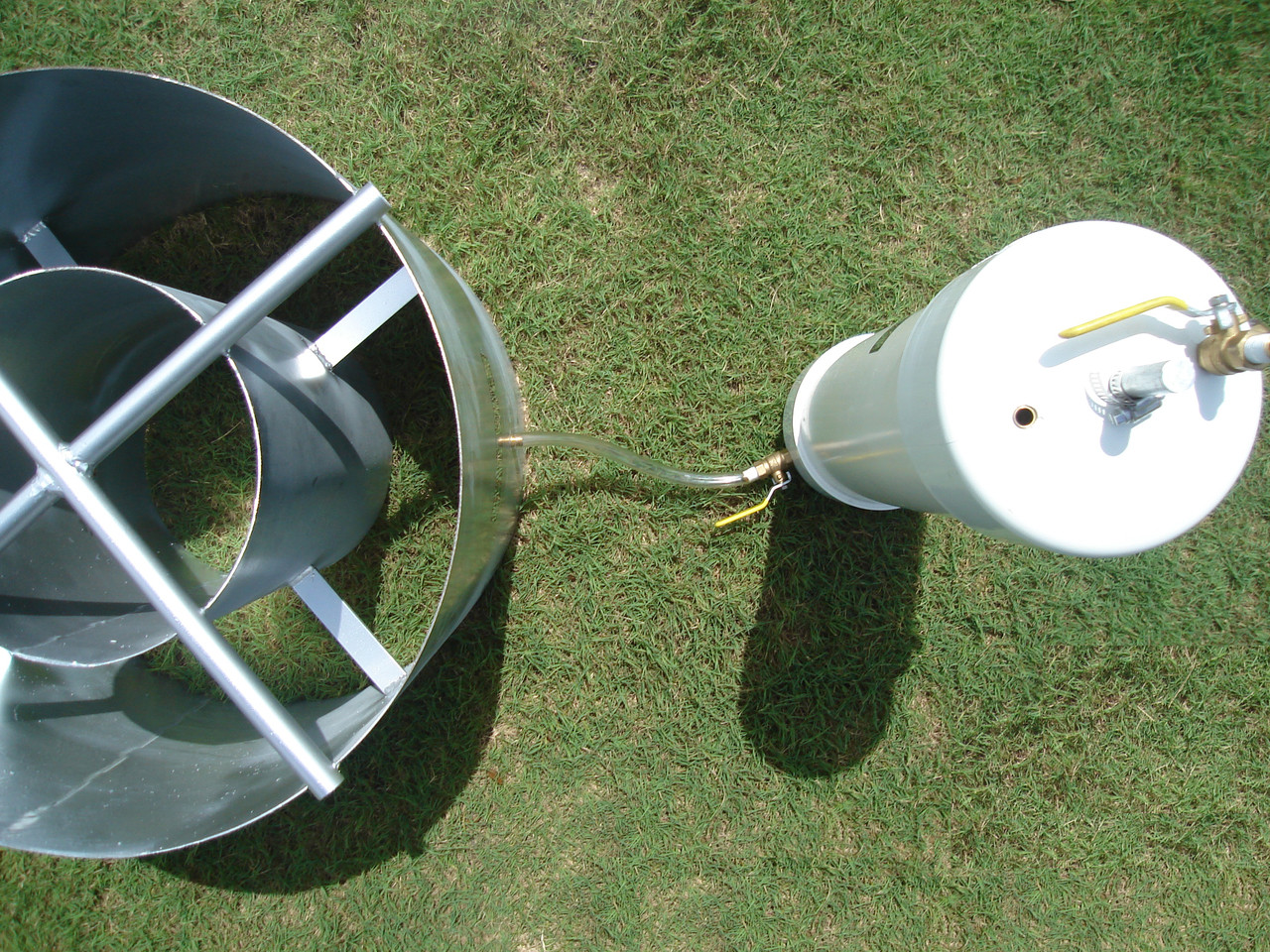 IN12-W - Turf-Tec Mariotte Tubes for use with IN10-W or IN14-W or IN8P-W - 10,000 Ml tube hooked up to annular space