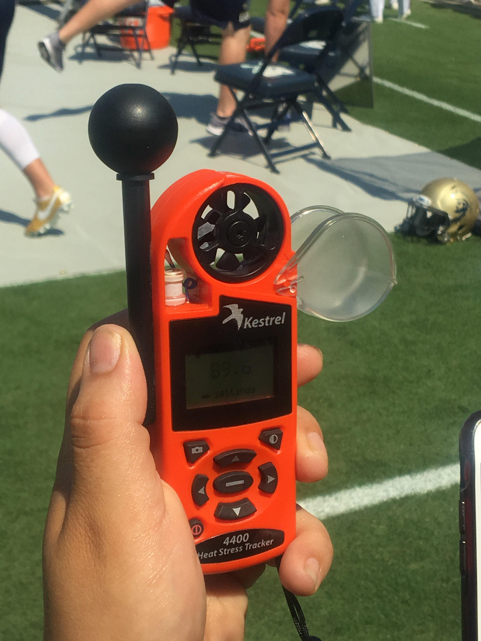 Kestrel Wet Bulb Heat Stress Tracker, Wind Meter & Weather Meter