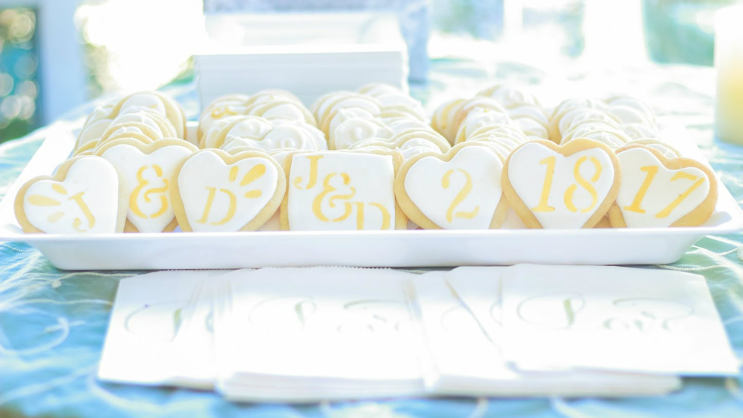Wedding text cookies