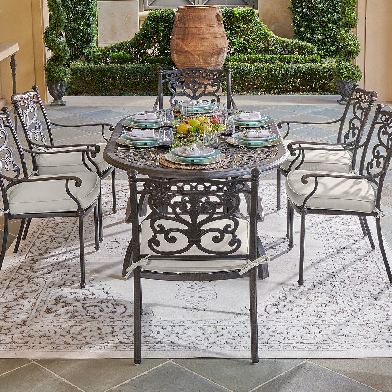 aluminum round table and chairs