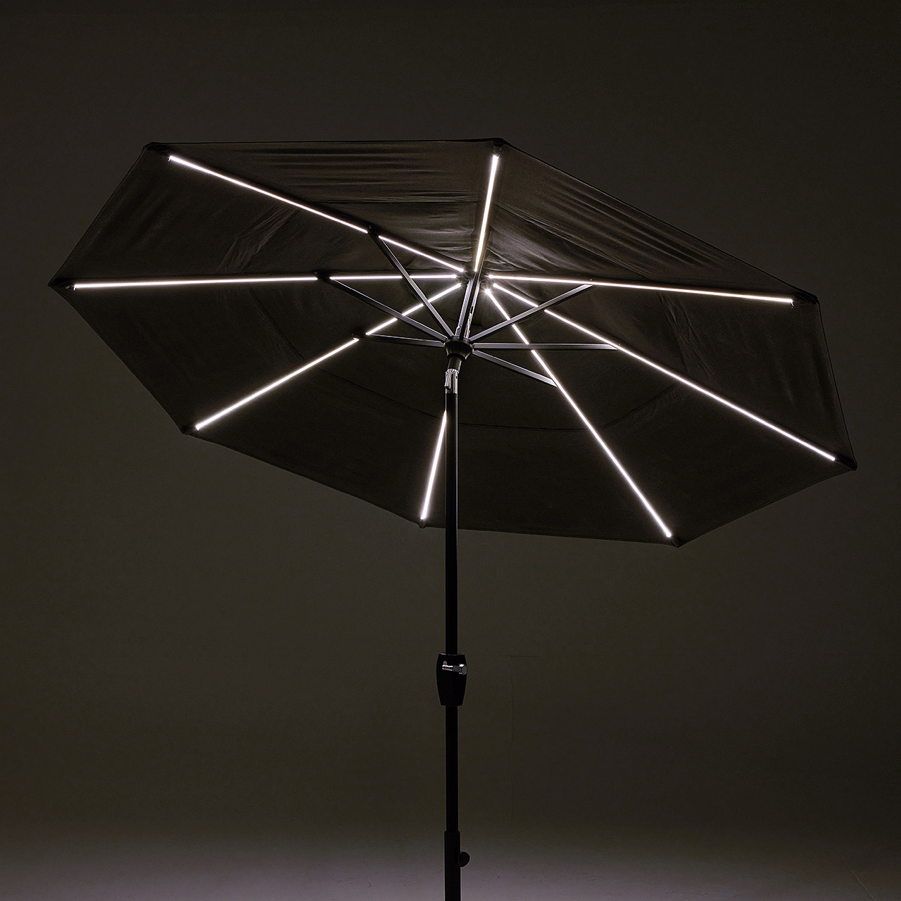 Tempo 9 ft. LED Solar Aluminum Market Umbrella - Chair King