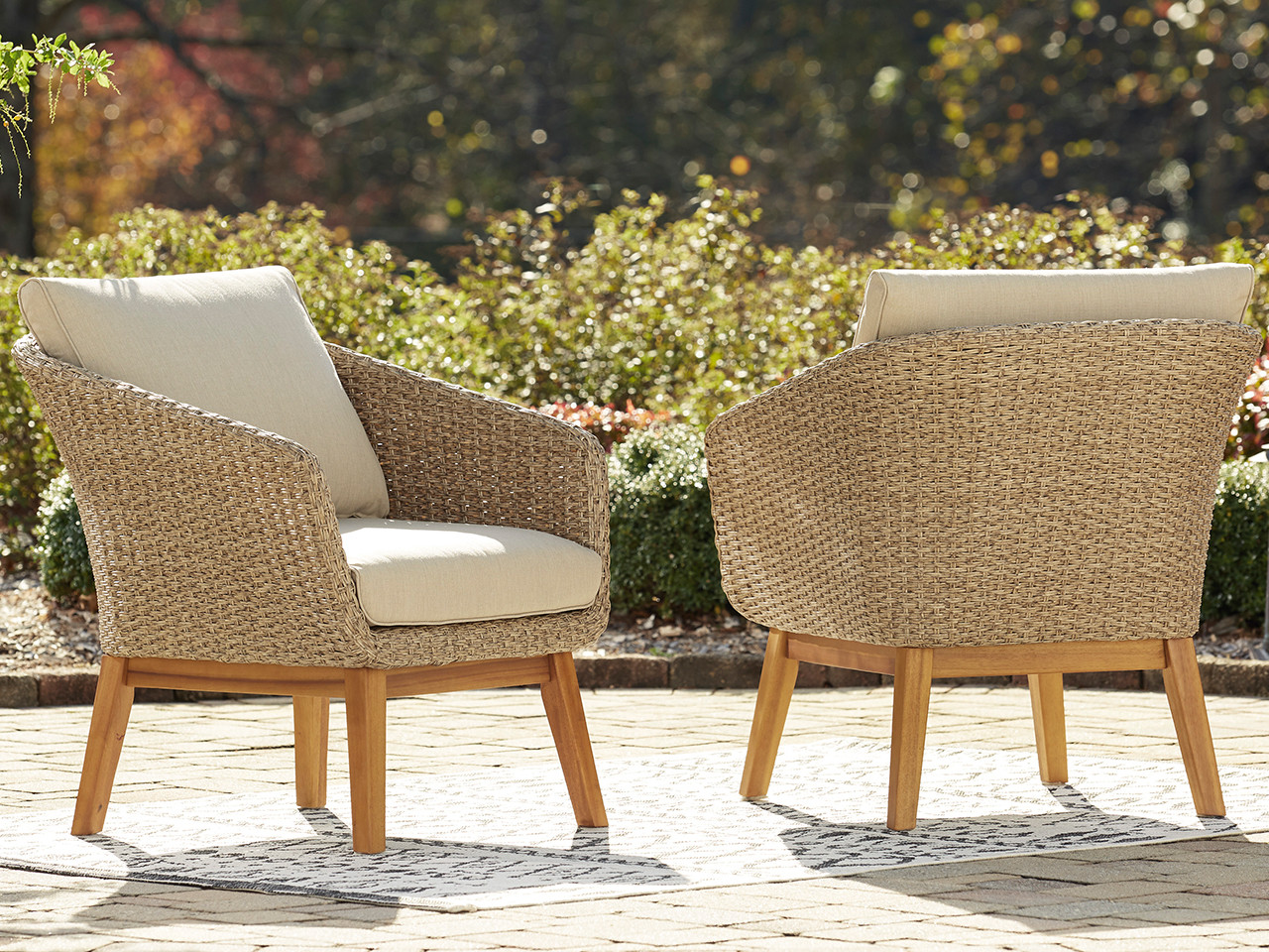 straw patio chair