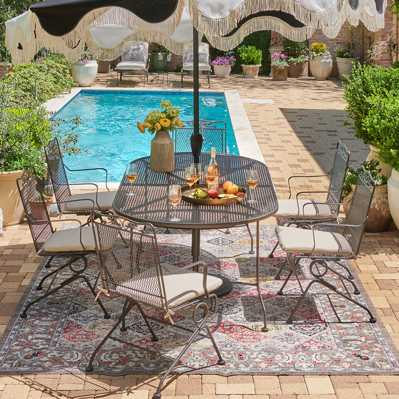 Wrought iron 2024 outdoor dining