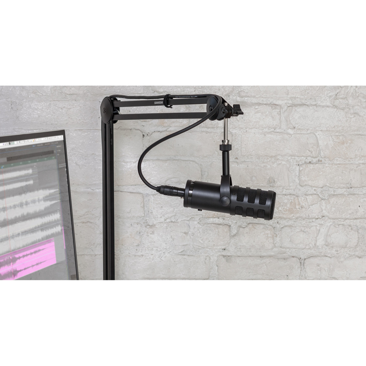 Best Buy: Samson Q9U XLR/USB Dynamic Broadcast Microphone SAQ9U