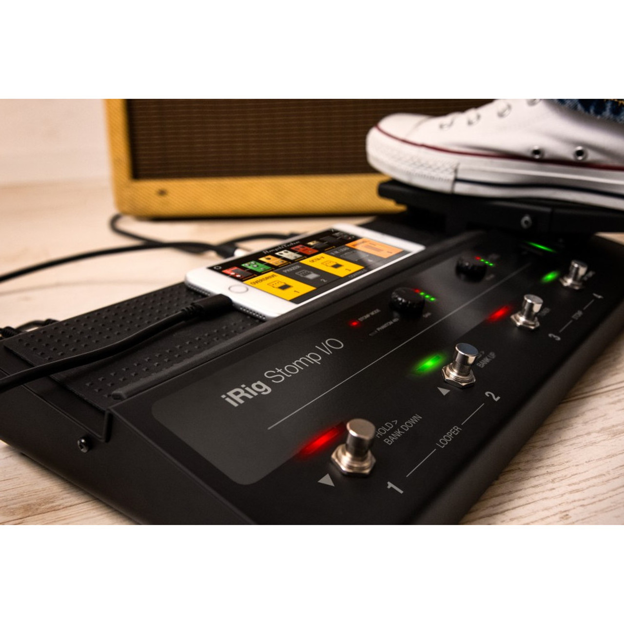 IK Multimedia iRig Stomp I/O Pedalboard Controller - Sound Productions