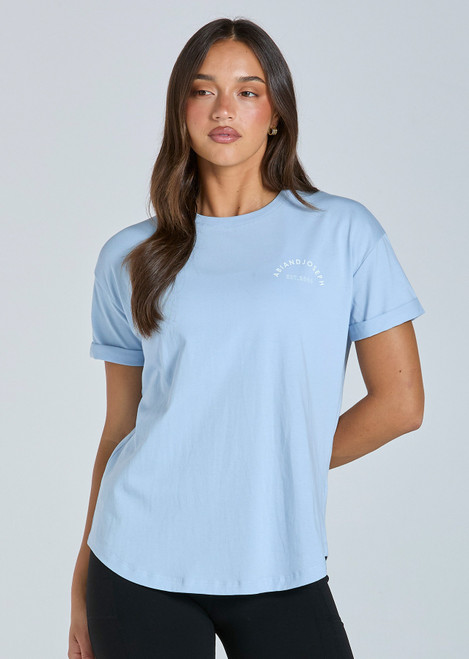 SIGNATURE ORGANIC COTTON TEE - SKY BLUE
