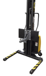 Vestil Steel Single Ball Hitch Attachment For Narrow Mast Stacker Models - Black