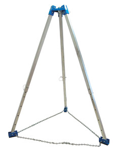 Tractel 7 ft. Aluminum Telescopic Tripod 5,000 lbs. Minimum Breaking Strength - T3F7