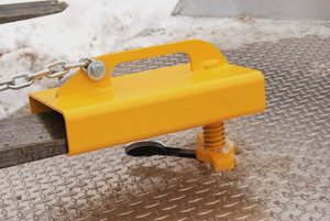 Vestil Steel Tow Bar Pocket - 8 In. Width For Yard Ramps - Yellow