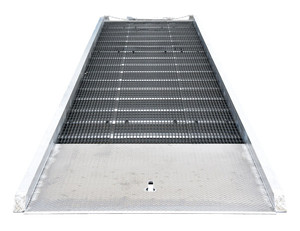 Vestil Aluminum/Steel Yard Ramp Grating - 86 In. x 36 Ft. 16,000 lb - Silver