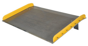 Vestil Aluminum Dock Board Steel Curb - 72 In. x 48 In. 20,000 lb - Silver