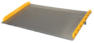 Vestil Aluminum Dock Board Steel Curb - 72 In. x 48 In. 10,000 lb - Silver