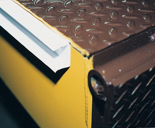 Vestil Factory Installed Dual Vinyl Weather Stripping For Economizer Dock Plates and Pull Chain Mechanical Dock Levelers