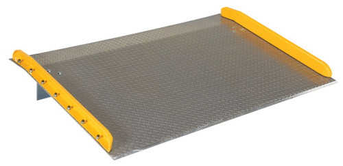 Vestil Aluminum Dock Board Steel Curb - 72 In. x 48 In. 10,000 lb - Silver