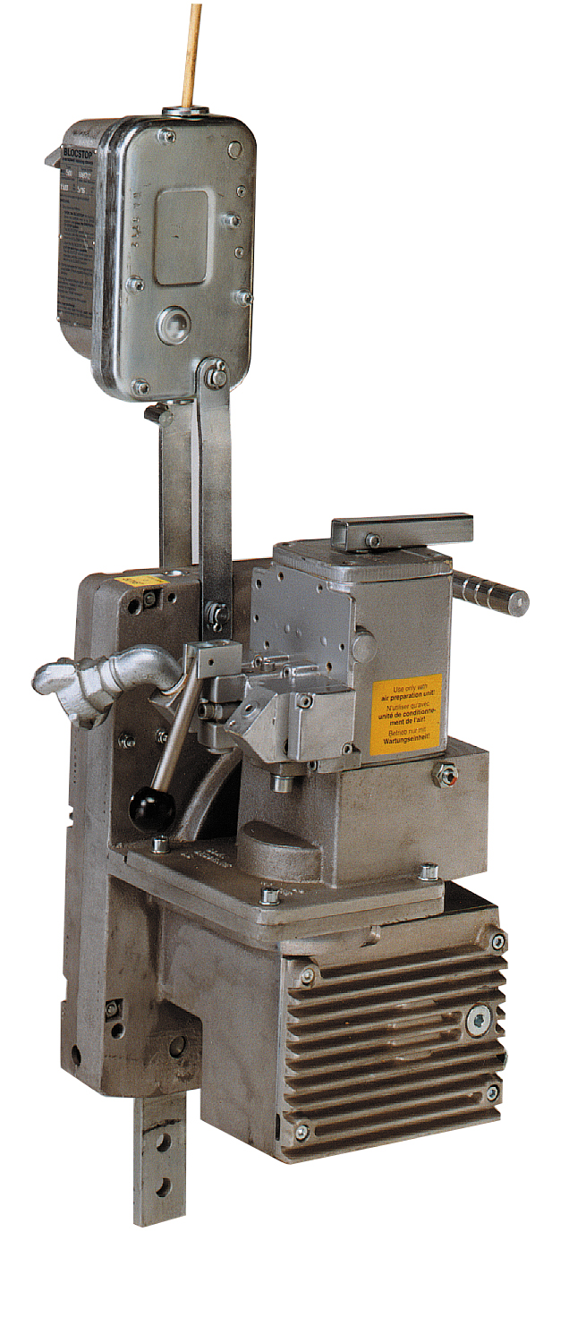 Tractel Tirak® XA700 Pneumatic Wire Rope Hoist — 700 kg (1,500 lb) Capacity