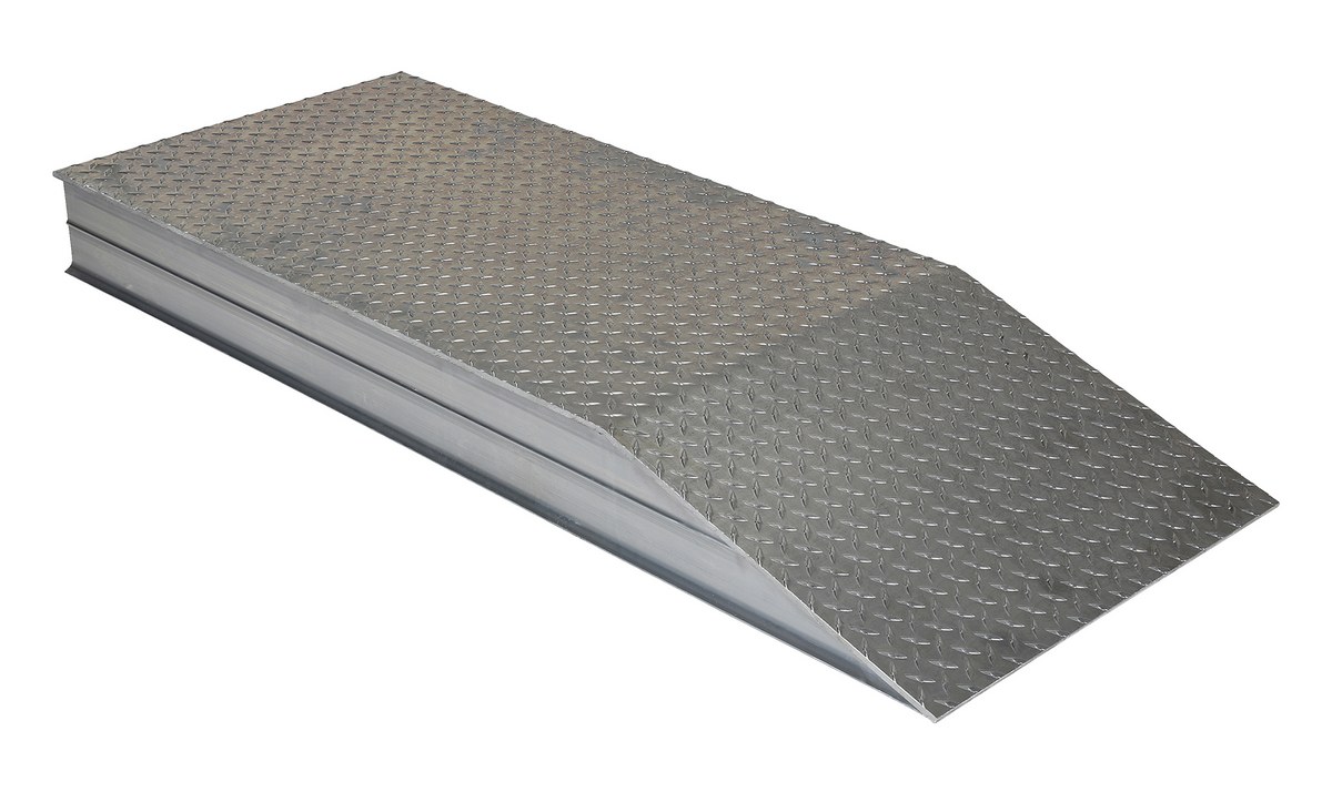 Vestil Aluminum Heavy Duty Wheel Riser - 60 In. x 24 In. x 7-7/8 In. 30000 lb - Silver