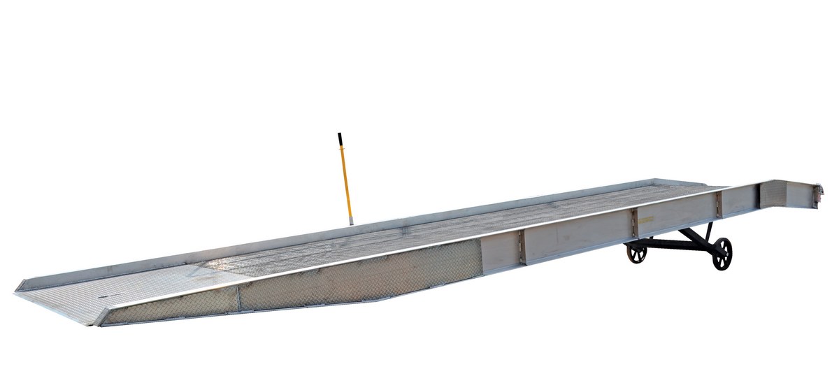Vestil Aluminum Yard Ramp - 432 In. x 95 In. 20000 lb - Silver