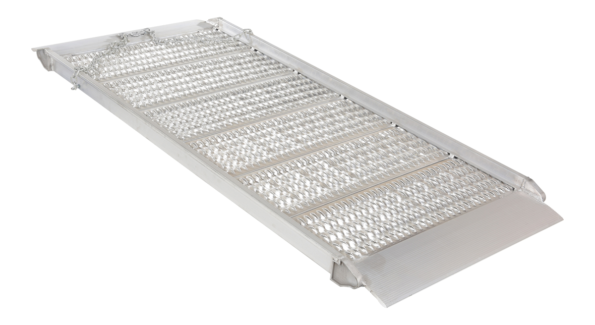 Vestil Aluminum Grip-Strut Walk Ramps - 85 In. x 39-3/8 In. 2800 lb - Silver