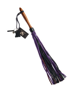 245053 - Bound X Calf Leather Flogger With Wooden Handle 245053 - Bound X Calf Leather Flogger With Wooden Handle