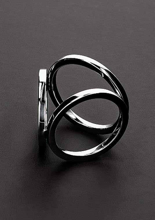 243487 - Triple Cock And Ball Ring Medium Size