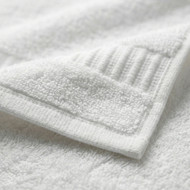 The Ultimate Guide to Bulk Hotel Towel Washing: Lifespan, Care, and Commercial Laundry Facts