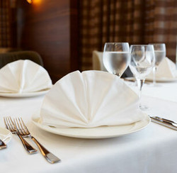 Tablecloths & Napkins