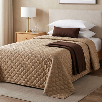 Dots Quilted Polyester Bedspreads (Clearance)