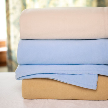 LodgMate Micro Fleece Polyester Blankets