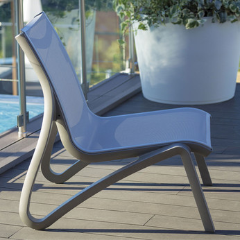 Grosfillex® Sunset Lounge Chair