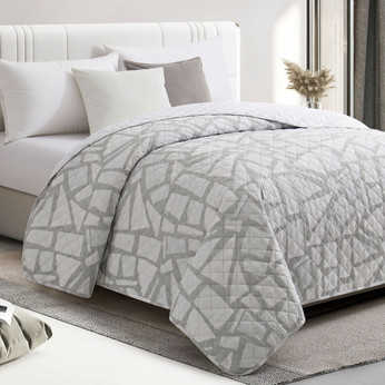 Regions Pinsonic Quilted Coverlets