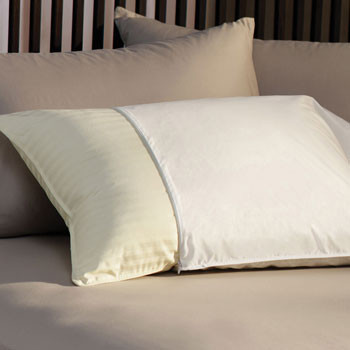 Micro-Percale Zip-On Pillow Cover - Standard 21"x27"