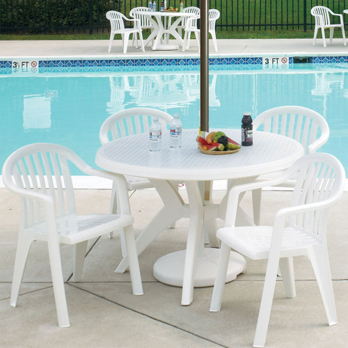 Grosfillex Miami Lowback Chair | National Hospitality Supply