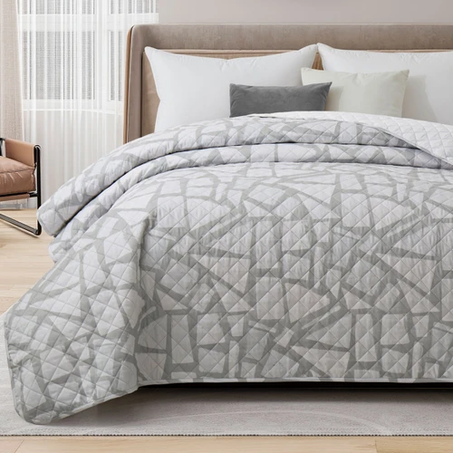 Regions Pinsonic Quilted Coverlets