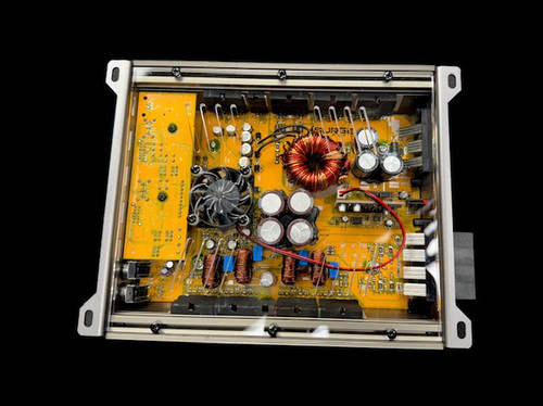 PL-500.4 | TITANIUM | 500 WATT 4-CHANNEL CAR AMPLIFIER PL-500.4 | TITANIUM | 500 WATT 4-CHANNEL CAR AMPLIFIER