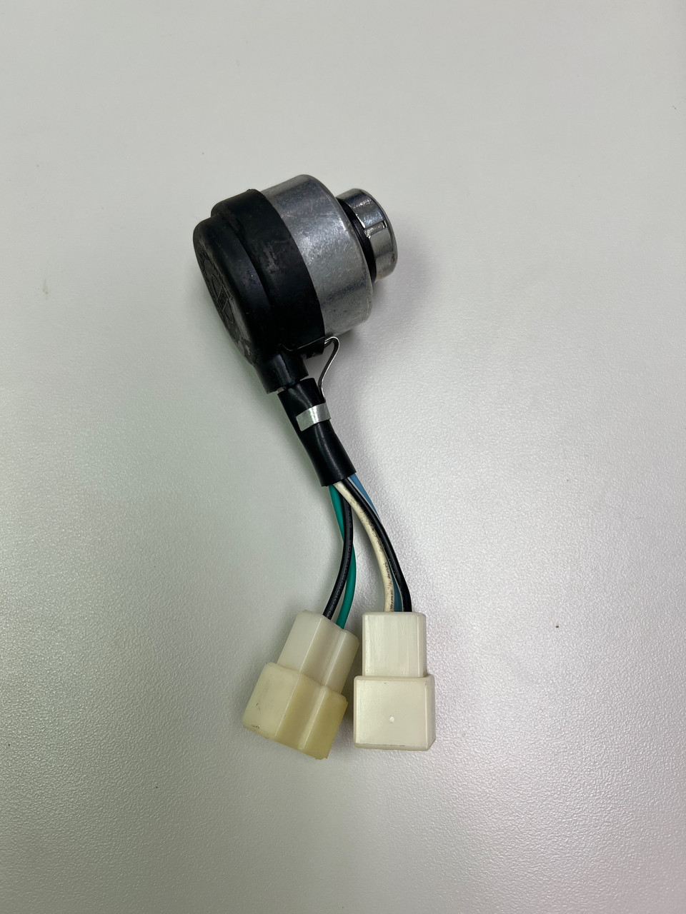 Switch, 3 position, Z,W, with keys, 3 pin and 2 pin female plastic