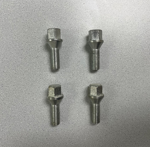 Lug Bolts, 1/2" x 20 (SET OF 4) - Mowers: 48ZB, 50ZB
