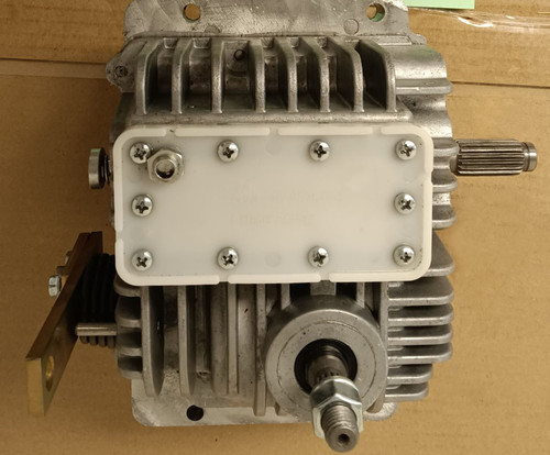 RIGHT side hydro, 2800 RPM - This is a GXI hydro. Please verify the serial number on your hydro starts with Z57 (DOES NOT INCLUDE OUTPUT PULLEY OR INPUT PULLEY AND FAN)  
