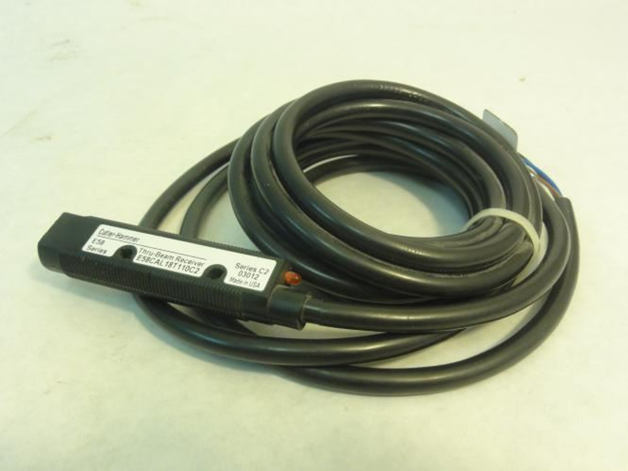 Cutler-Hammer E58CAL18T110C2, Photoelectric Sensor, 10-30VDC