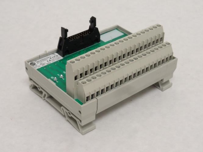 Allen-Bradley 1492-IFM20D120A-2; Digital Interface Module; 120V
