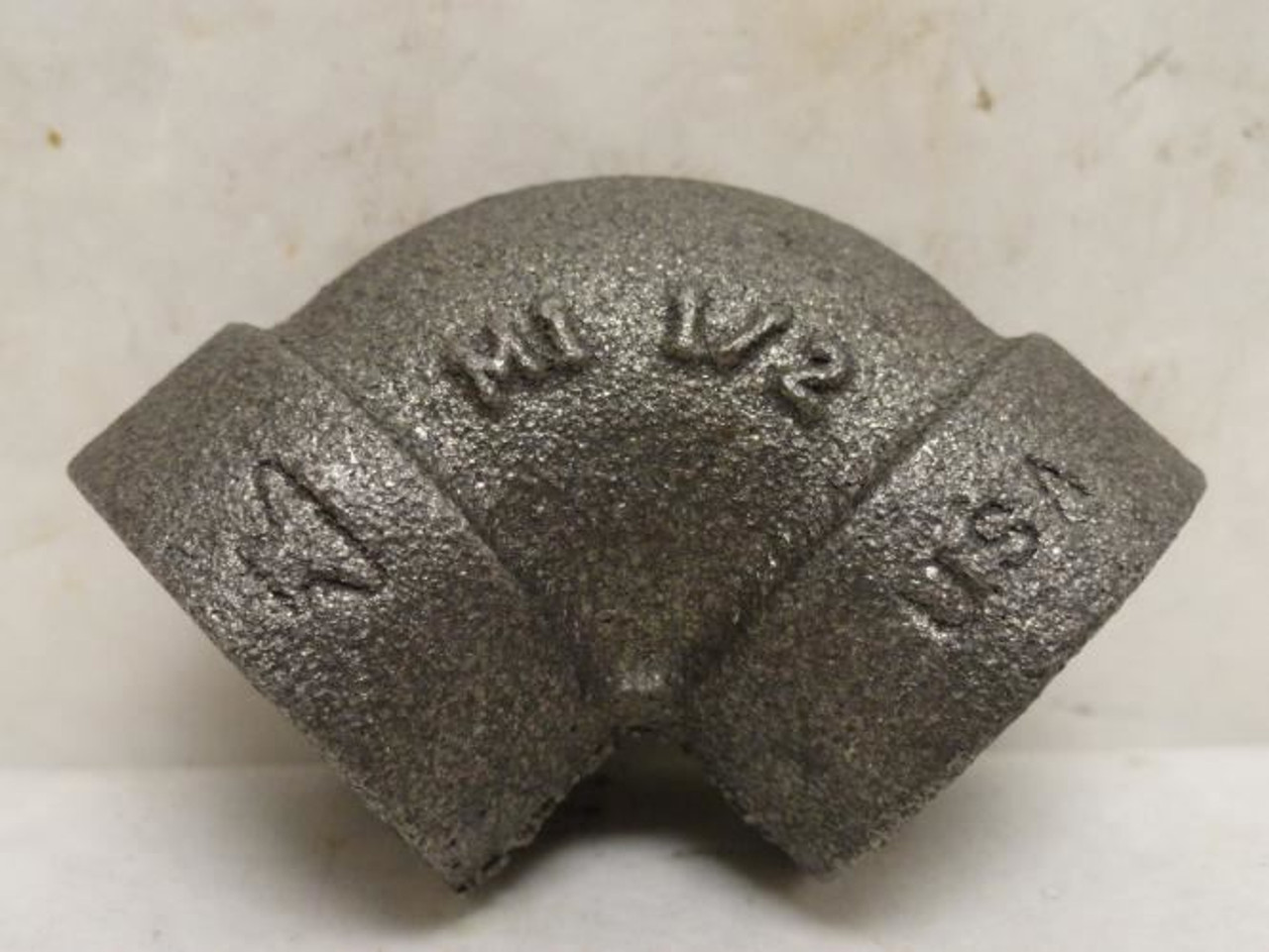 Anvil 310500608; Malleable Iron Elbow 90Deg; 1/2 NPT; 2000WOG