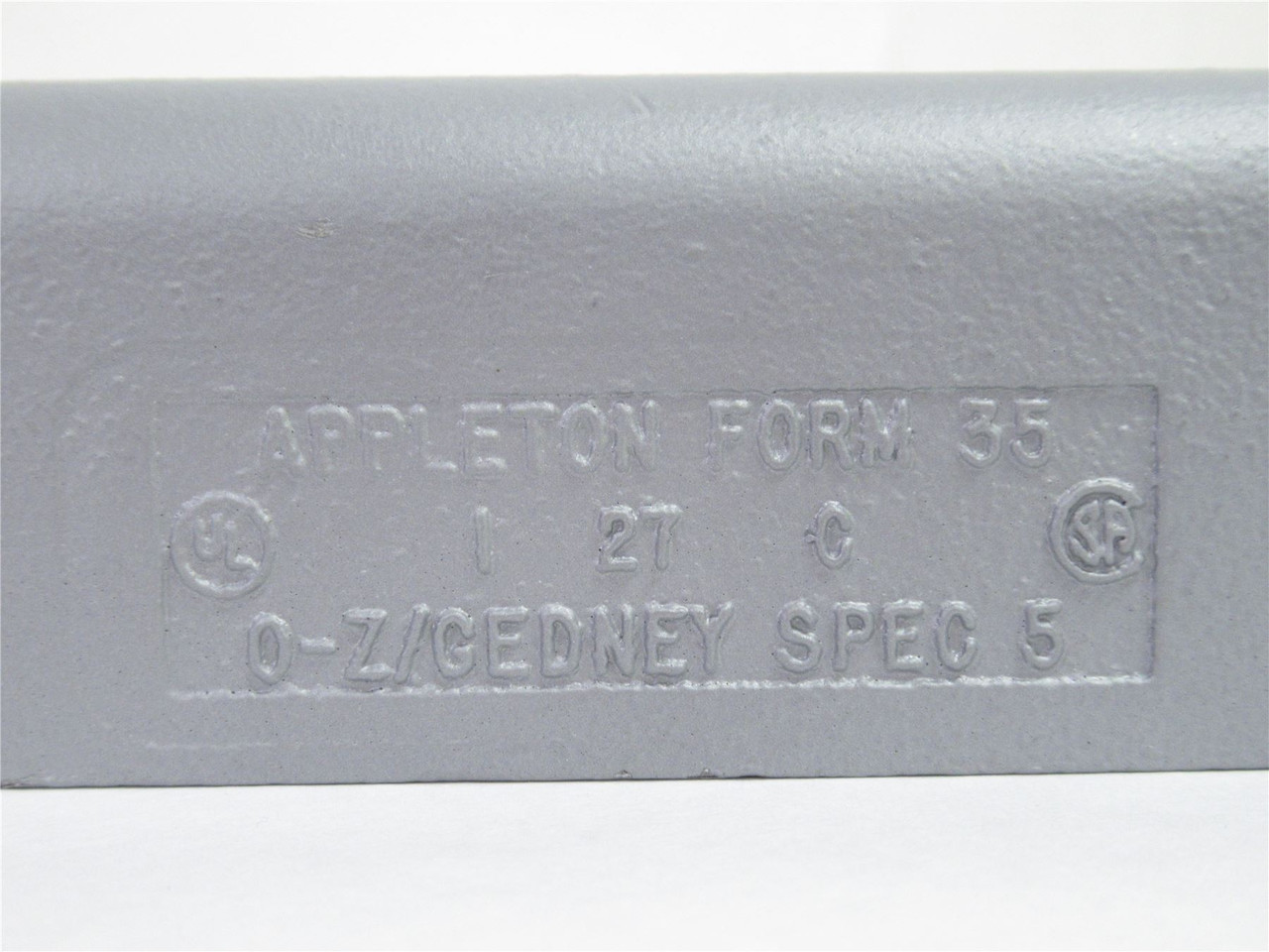 Appleton C100M; Straight Conduit Outlet Body; Form: 35; 1FNPT