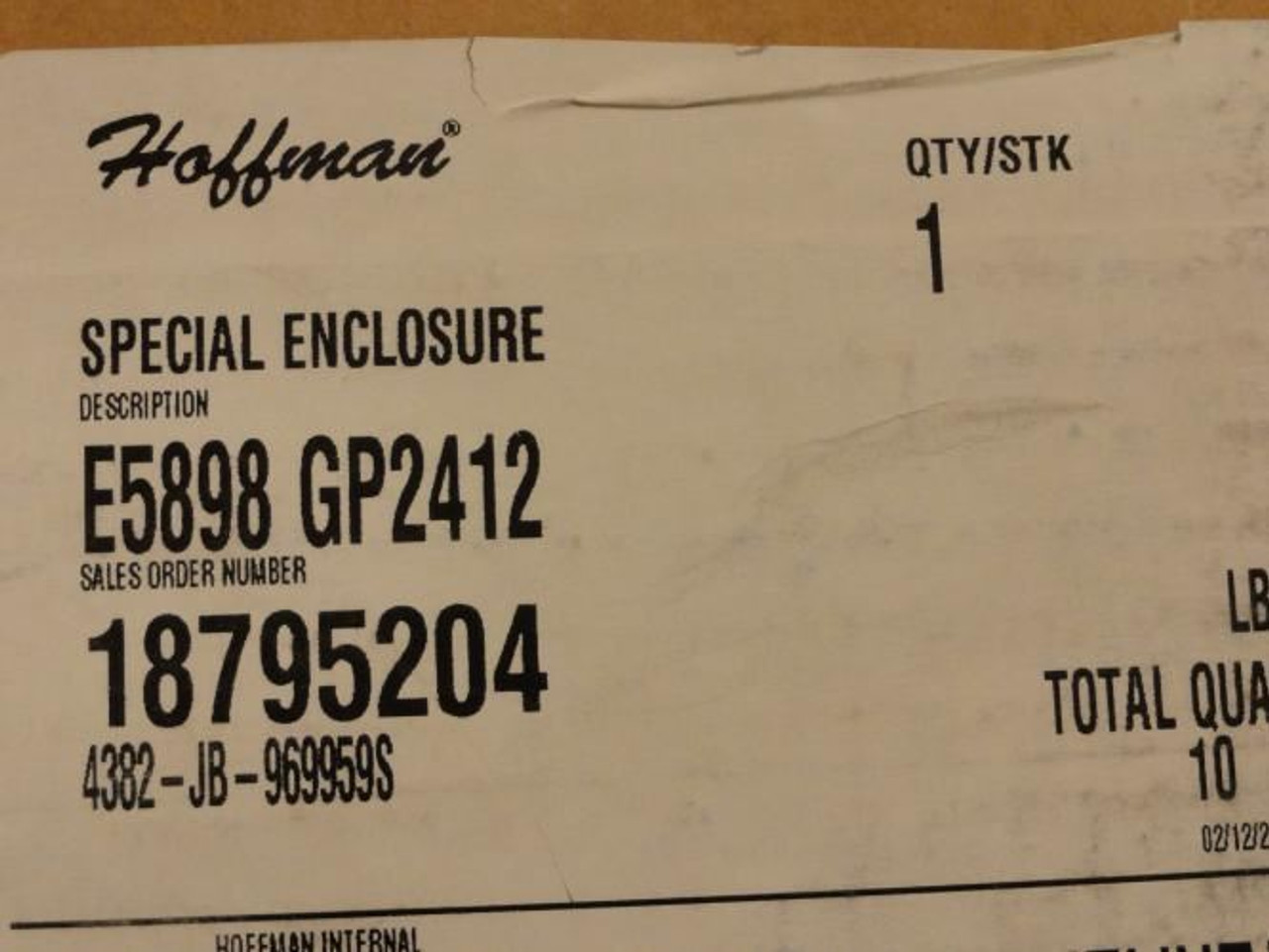 Hoffman E5898-GP2412; Special Enclosure 28"L X 14"W
