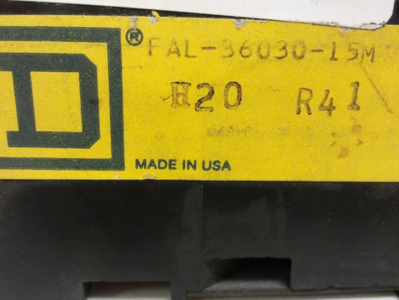 Square D FAL3603015M; Circuit Breaker 30A 3P; 240VAC (Missing 2 lugs)